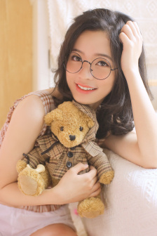 漫漫帝王路浓浓美人情
